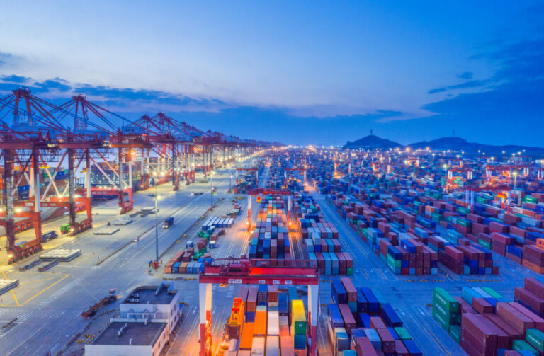 China ports throughput rises to 230 million TEU