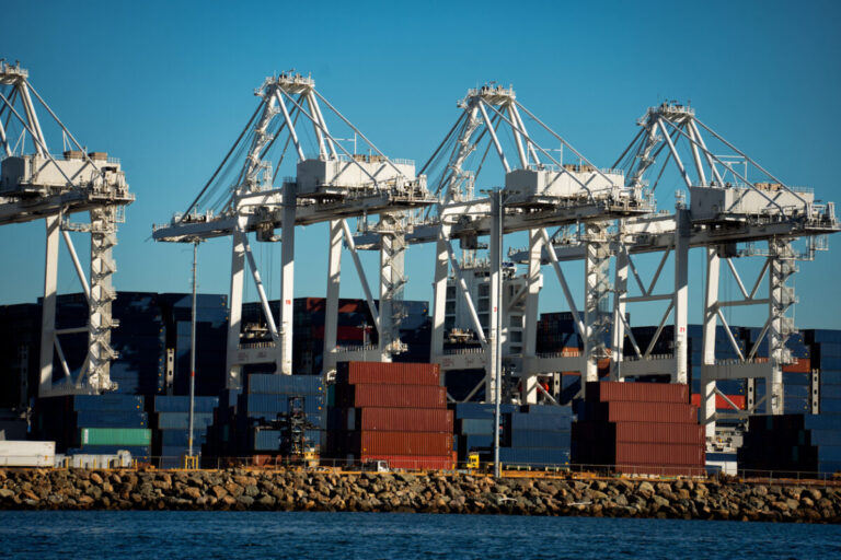 San Pedro Bay truck dwell time maintains stability