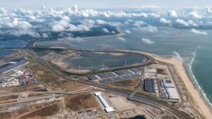 Port of Rotterdam throughput declines in first three quarters
