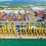 Kalmar deliveries 12 hybrid straddle carriers to Kingston Freeport Terminal