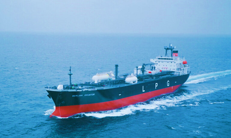 NYK, MOL ink time charter agreement
