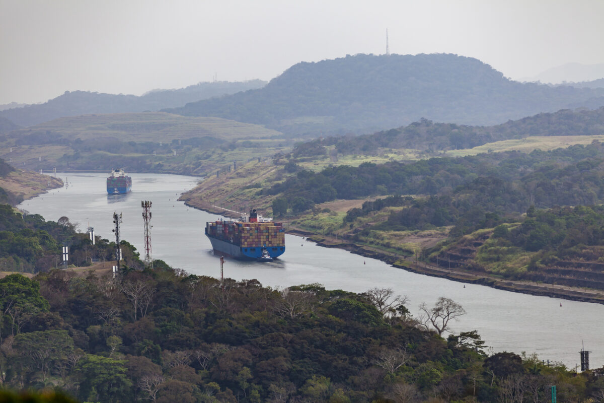 Caen los ingresos por peajes del Canal de Panamá