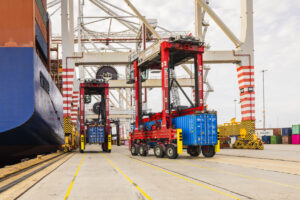 Kalmar to supply TCP with 20 hybrid straddle carriers