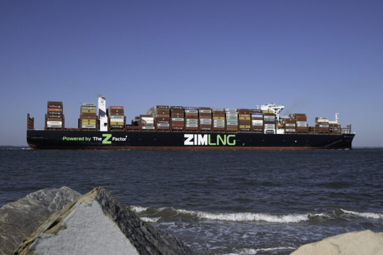 ZIM commemorates naming ceremonies for three LNG vessels