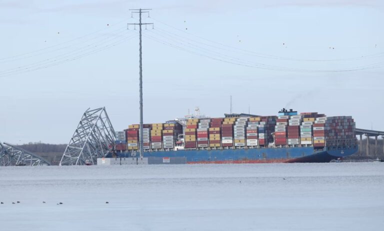Baltimore bridge collapses after containership collision