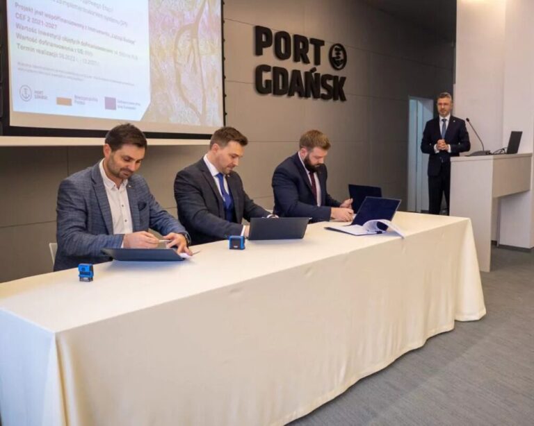 Port of Gdańsk set to upgrade two quays