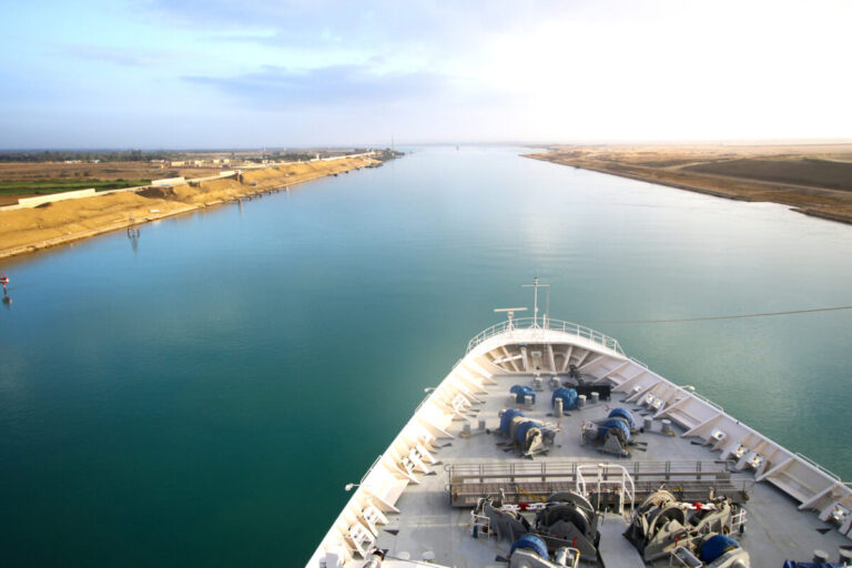 Suez Canal issues new mooring vessel regulations