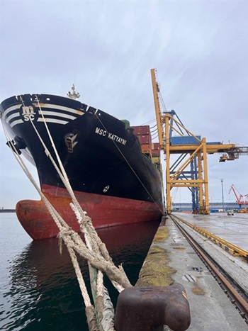 APMT Gijon welcomes largest containership in port's history