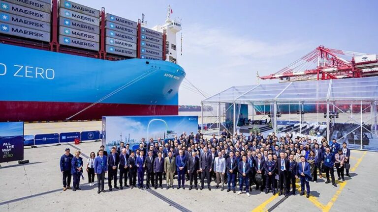 Maersk's green methanol vessel bunkers in China