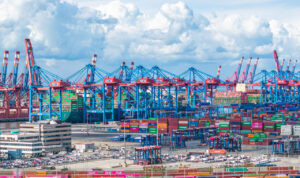 Port of Hamburg reports container throughput increase in Q1