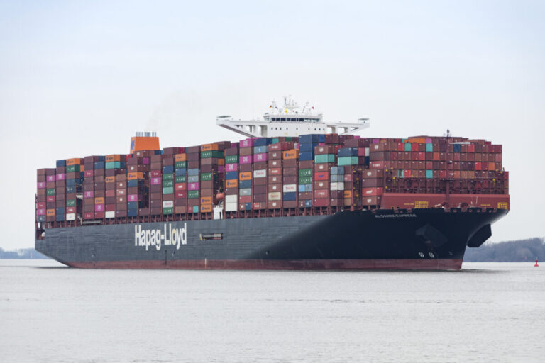 Hapag-Lloyd, IKEA partner to develop cleaner shipping