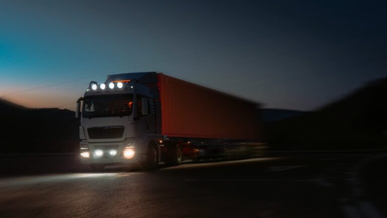 Volvo, DFDS trial night truck operations at Port of Antwerp