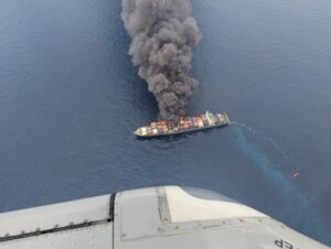 Salvors to board Wan Hai 503 after container fire