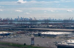 Port Newark adds EV truck chargers at PANYNJ