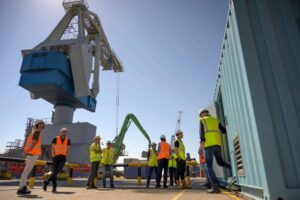 Flywheel pilot cuts crane energy peaks at Moerdijk