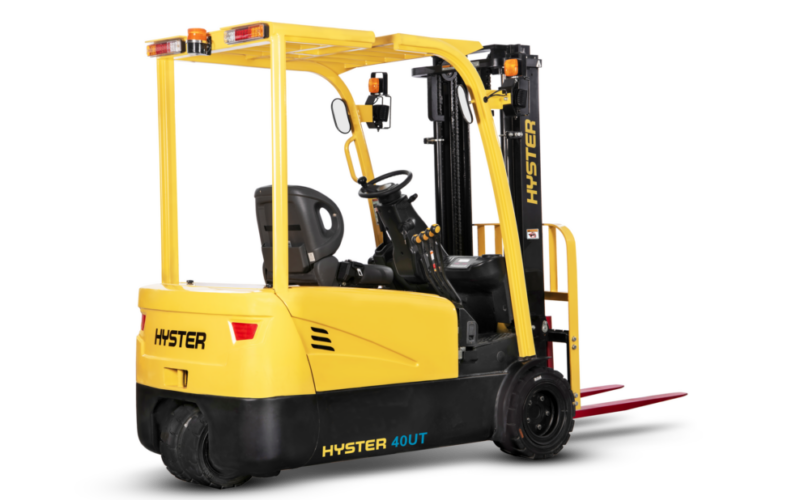 Hyster unveils two new integrated lithium-ion forklifts