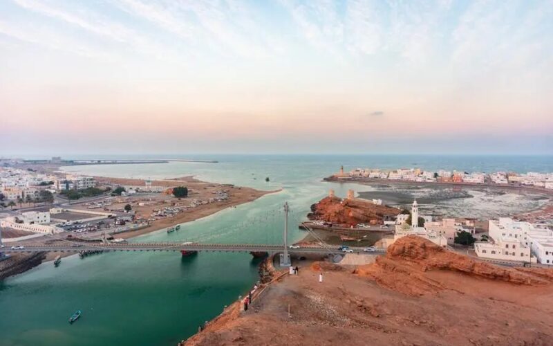 Oman inks deal for first liquid hydrogen corridor to Europe