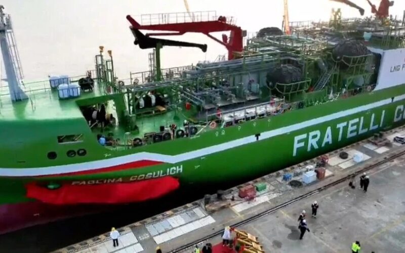 Fratelli Cosulich takes delivery for second LNG vessel