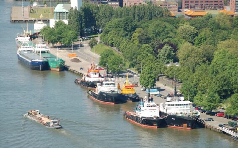 Geen zeeschepen aan de Parkkade (Havenbedrijf)