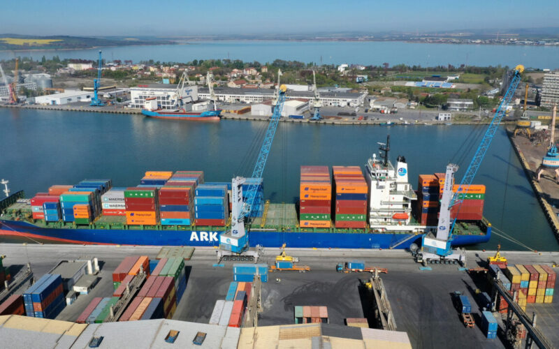 BMF Port Burgas orders two Konecranes harbor cranes