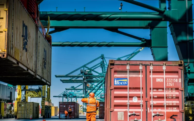 Port of Antwerp-Bruges prepares for Certified Pick up container handling