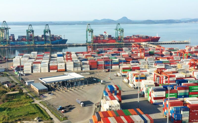 Porto Itapoá enjoys historic first half of 2024