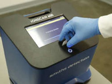 Smiths_Detection__IONSCAN_600__Explosives_and__Narcotics_Trace__Detector_640_480_84_s_c1 Smiths_Detection__IONSCAN_600__Explosives_and__Narcotics_Trace__Detector_640_480_84_s_c1
