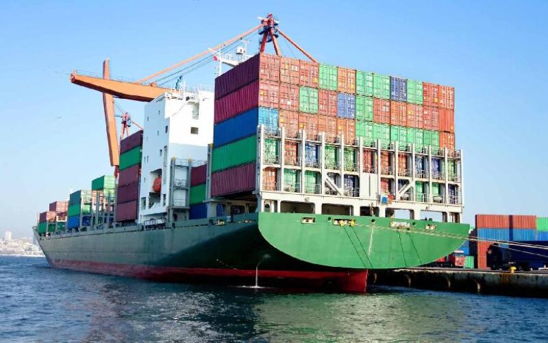 Yang Ming acquires three Japanese methanol dual-fuel containerships