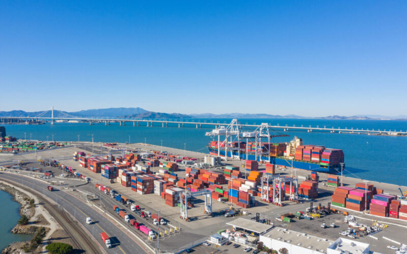 Port of Oakland container volume increase in July