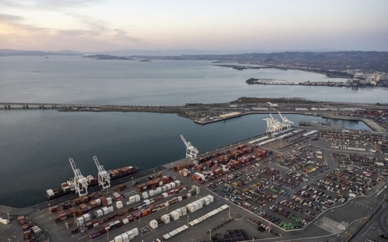 Port of Oakland announce full import and export TEU rise in December 2023
