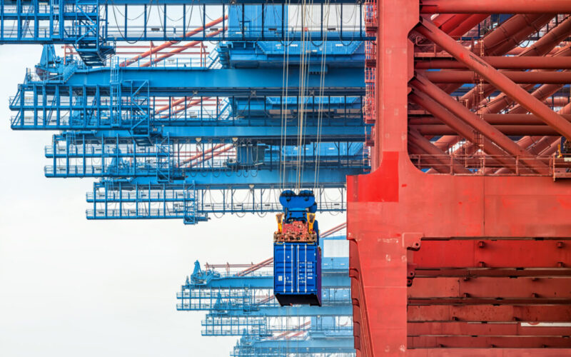 US ports raise concerns over tariffs on Chinese cranes