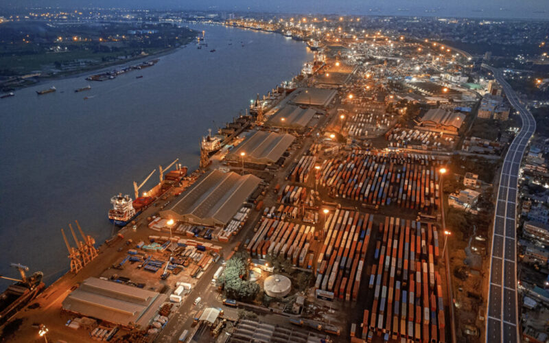 Bangladesh govt orders end to strike amid economic fears