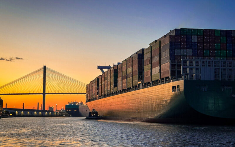 US imports grow to 2.4 million TEUs despite tariffs