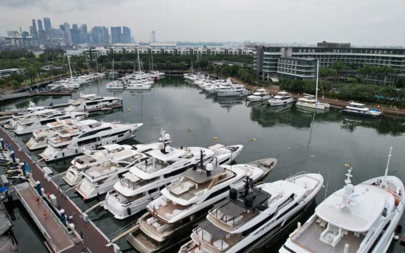 MPA reports no injuries after barge grounds near Sentosa