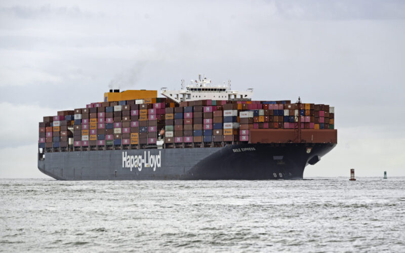 SLPA, Hapag-Lloyd explore maritime growth opportunities