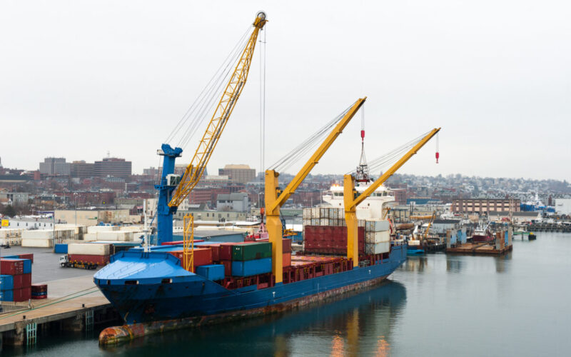 Port of Portland ends shipping container service