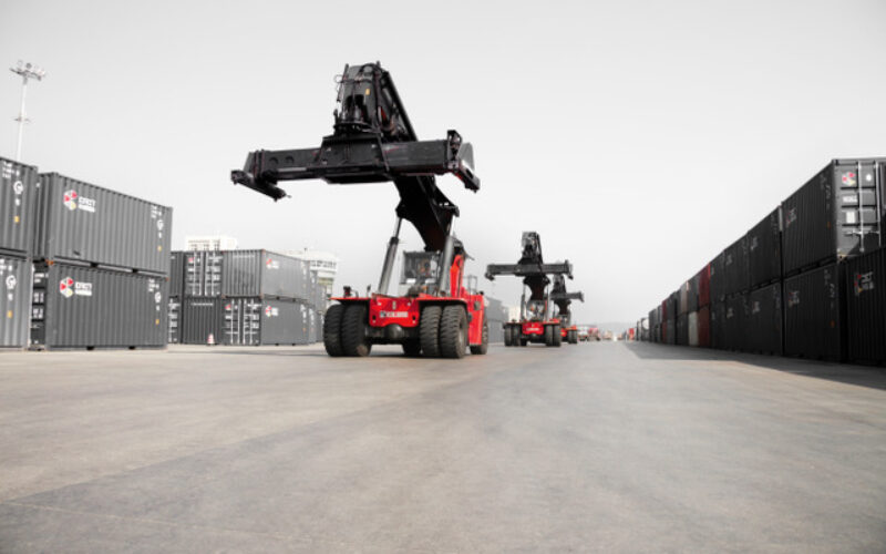 Kalmar receives large order from Brasmaq for Essential reachstackers