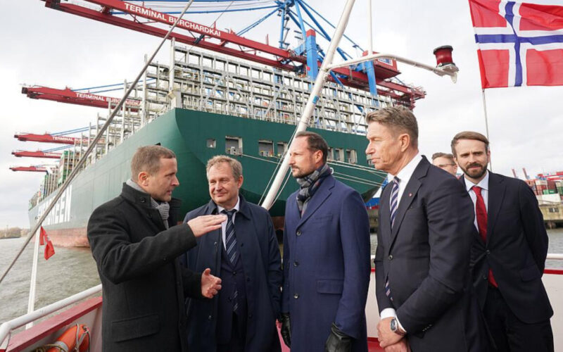 Port of Hamburg visited by Norwegian Crown Prince