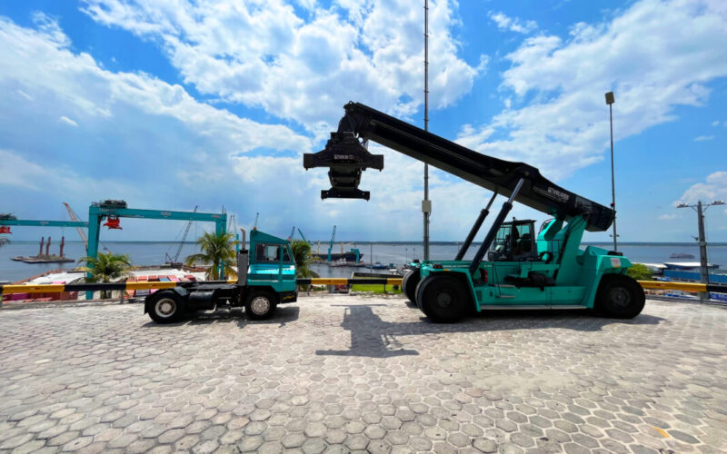 Super Terminais order Kalmar equipment for Manaus container terminal 
