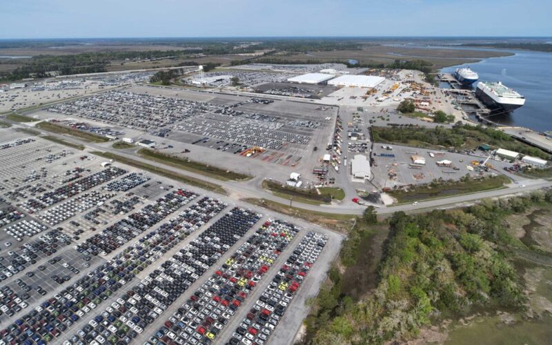 Port of Savannah sets record with 441,000 TEU in April