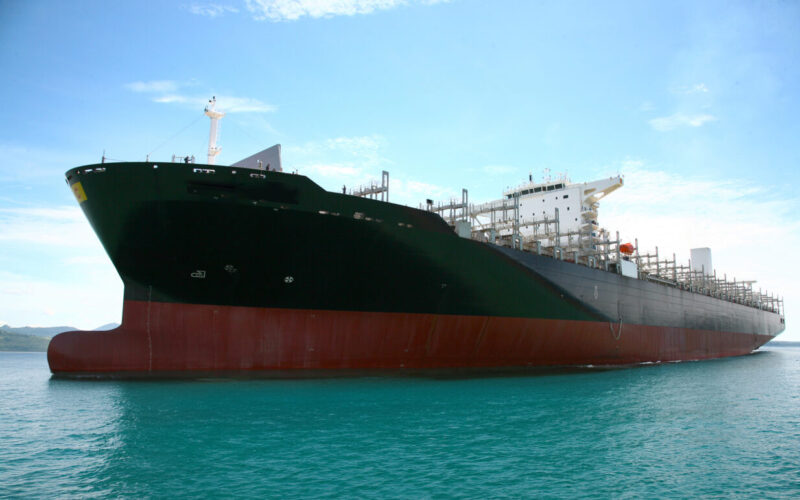 HJSC lands a $400 million contract for four 7900 TEU containerships